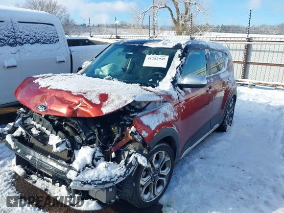 2020 Kia Soul LX with VIN KNDJ23AU0L7121625, listed as a IAAI auction lot 41282949 with 49,153 mi miles. Bid and sale history available at carsss.com. Image 17.