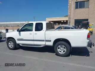 2000 Toyota Tundra SR5 with VIN 5TBRT3419YS066745, listed as a IAAI auction lot 42056620 with 248,722 mi miles and . Bid and sale history available at DreamBid. Image 15.