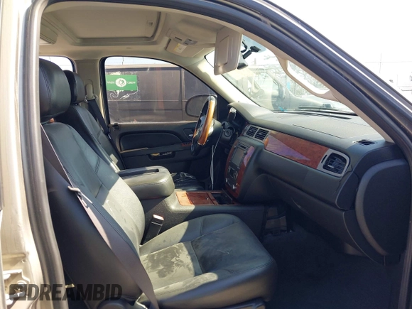 2012 Chevrolet Tahoe LTZ с VIN 1GNSCCE08CR297245, выставлен на аукционе IAAI как лот 40194964 с пробегом 117 007 миль миль и . История ставок и продаж доступна на DreamBid. Изображение 5.