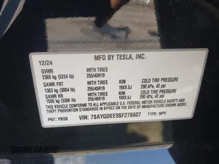 2025 Tesla Model Y Long Range with VIN 7SAYGDEE9SF278607, listed as a IAAI auction lot 41932084 with 9,667 mi miles and . Bid and sale history available at carsss.com. Image 9.