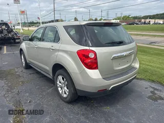 2014 Chevrolet Equinox LS z VIN 2GNALAEK1E6360024, wystawiony jako IAAI lot #42330732 z przebiegiem 121 614 mil mil oraz . Historia ofert i sprzedaży dostępna na DreamBid. Obrazek 3.