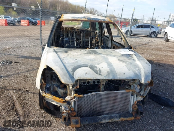2002 Honda CR-V LX with VIN JHLRD68472C023334, listed as a IAAI auction lot 42096626 with Not Provided miles and . Bid and sale history available at carsss.com. Image 6.