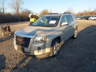 2012 GMC Terrain SLT-1 with VIN 2GKFLUE50C6187124, listed as a IAAI auction lot 41754397 with 178,038 mi miles. Bid and sale history available at carsss.com. Image 2.