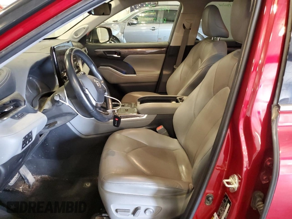 2020 Toyota Highlander Hybrid Limited with VIN 5TDXBRCH8LS009965, listed as a Copart auction lot 61006795 with 98,970 mi miles and Salvage title. Bid and sale history available at DreamBid. Image 7.