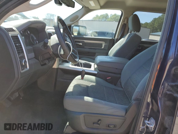 2015 Ram 1500 Outdoorsman z VIN 1C6RR7LT9FS767619, wystawiony jako Copart lot #48422825 z przebiegiem 160 554 mil mil oraz Szkoda całkowita • Salvage title. Historia ofert i sprzedaży dostępna na DreamBid. Obrazek 7.