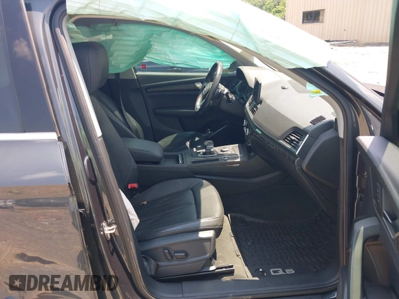 2019 Audi Q5 Premium with VIN WA1ANAFY1K2086400, listed as a IAAI auction lot 42483269 with 83,062 mi miles and . Bid and sale history available at DreamBid. Image 5.