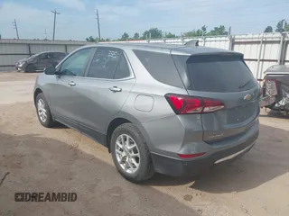 2024 Chevrolet Equinox LT with VIN 3GNAXUEG1RS182754, listed as a IAAI auction lot 42041296 with 32,015 mi miles. Bid and sale history available at carsss.com. Image 3.