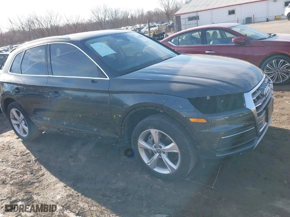 2020 Audi Q5 Premium with VIN WA1ANAFY6L2083087, listed as a IAAI auction lot 41699298 with 36,903 mi miles. Bid and sale history available at carsss.com. Image 6.