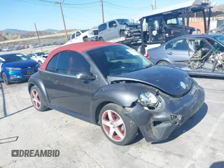 2005 Volkswagen Beetle GLS with VIN 3VWCM31Y65M356204, listed as a IAAI auction lot 42458405 with 32,914 mi miles and . Bid and sale history available at DreamBid. Image 1.