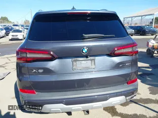 2021 BMW X5 sDrive40i with VIN 5UXCR4C08M9E15642, listed as a IAAI auction lot 41377524 with 76,050 mi miles. Bid and sale history available at carsss.com. Image 17.