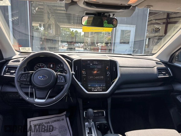 2023 Subaru Ascent Premium z VIN 4S4WMAAD2P3401303, wystawiony jako IAAI lot #42836533 z przebiegiem 30 589 mil mil oraz . Historia ofert i sprzedaży dostępna na DreamBid. Obrazek 29.