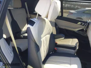 2019 BMW X7 xDrive50i with VIN 5UXCX4C52KLS36334, listed as a IAAI auction lot 42066957 with 43,003 mi miles. Bid and sale history available at carsss.com. Image 8.