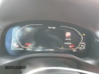 2024 BMW X4 M z VIN 5YM23EC01R9W18369, wystawiony jako Copart lot #53838455 z przebiegiem 11 550 mil mil oraz Szkody całkowita. Historia ofert i sprzedaży dostępna na DreamBid. Obrazek 9.