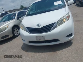 2014 Toyota Sienna LE AAS with VIN 5TDKK3DC0ES525654, listed as a IAAI auction lot 42153582 with 71,258 mi miles and . Bid and sale history available at carsss.com. Image 12.