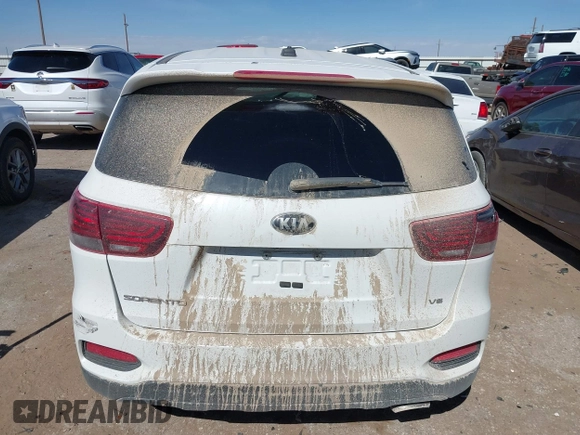 2020 Kia Sorento LX V6 with VIN 5XYPG4A56LG670260, listed as a IAAI auction lot 41664017 with 70,402 mi miles. Bid and sale history available at carsss.com. Image 17.