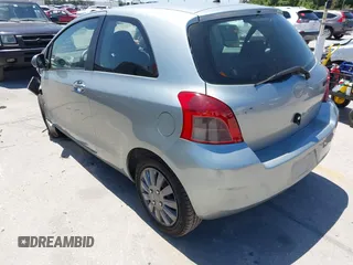2007 Toyota Yaris with VIN JTDJT923075057996, listed as a IAAI auction lot 42062712 with 190,423 mi miles. Bid and sale history available at carsss.com. Image 3.