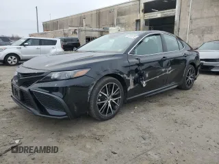 2022 Toyota Camry SE with VIN 4T1G11AK0NU649052, listed as a Copart auction lot 48349785 with 39,476 mi miles and Salvage Title. Bid and sale history available at DreamBid. Image 1.