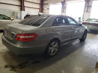 2010 Mercedes-Benz E-Class E 550 Luxury with VIN WDDHF9AB5AA230320, listed as a Copart auction lot 62933264 with 173,002 mi miles and Salvage Title. Bid and sale history available at carsss.com. Image 3.