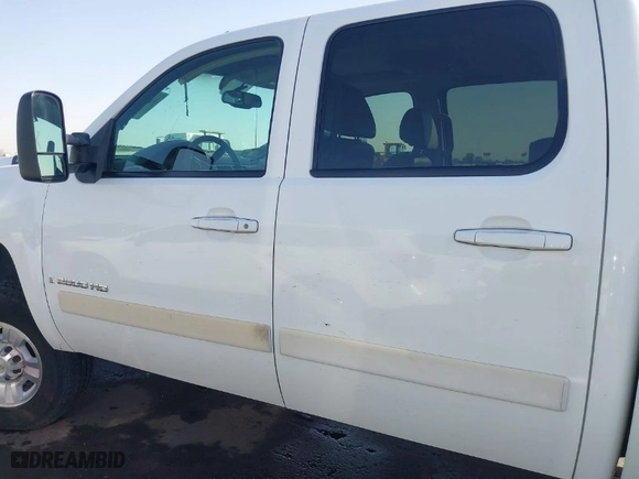 2008 Chevrolet Silverado 2500HD Work Truck with VIN 1GCHK23688F124938, listed as a IAAI auction lot 41687755 with NaN miles. Bid and sale history available at carsss.com. Image 14.