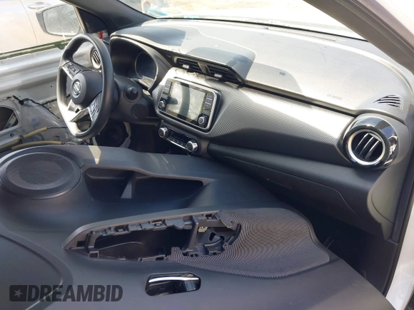2019 Nissan Kicks S with VIN 3N1CP5CU3KL484582, listed as a IAAI auction lot 42087860 with 136,853 mi miles and . Bid and sale history available at carsss.com. Image 5.