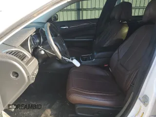 2016 Chrysler 300 Limited with VIN 2C3CCARG5GH230704, listed as a Copart auction lot 45487525 with 97,685 mi miles and Salvage Title. Bid and sale history available at DreamBid. Image 7.