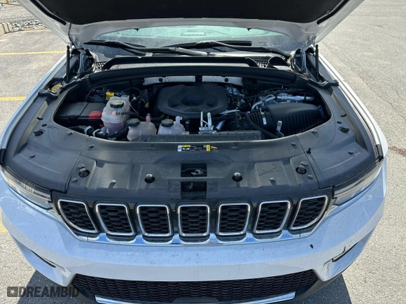2024 Jeep Grand Cherokee 4xe Anniversary Edition with VIN 1C4RJYB64R8516350, listed as a Copart auction lot 51629545 with 33,877 mi miles and Clean Title. Bid and sale history available at carsss.com. Image 5.