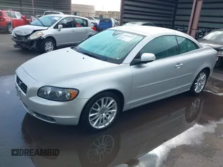 2008 Volvo C70 z VIN YV1MC67288J056674, wystawiony jako IAAI lot #41493211 z przebiegiem 18 158 mil mil oraz . Historia ofert i sprzedaży dostępna na DreamBid. Obrazek 17.