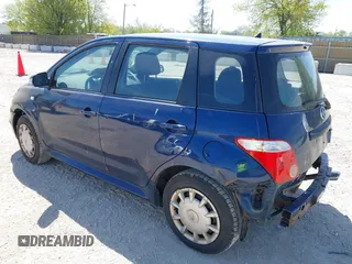 2006 Scion xA z VIN JTKKT624165010883, wystawiony jako IAAI lot #42238153 z przebiegiem 183 798 mil mil oraz . Historia ofert i sprzedaży dostępna na DreamBid. Obrazek 3.