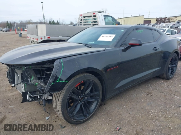 2023 Chevrolet Camaro 2LT z VIN 1G1FD1RX6P0133885, wystawiony jako IAAI lot #41990345 z przebiegiem 50 583 mil mil oraz . Historia ofert i sprzedaży dostępna na DreamBid. Obrazek 20.