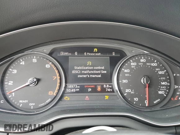 2024 Audi Q5 Premium with VIN WA1ABAFY6R2042301, listed as a Copart auction lot 43386775 with 18,973 mi miles and Salvage title. Bid and sale history available at DreamBid. Image 9.