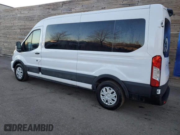 2023 Ford Transit Passenger XL with VIN 1FBAX2C82PKA70924, listed as a Copart auction lot 41698045 with 53,555 mi miles and Clean Title. Bid and sale history available at DreamBid. Image 2.