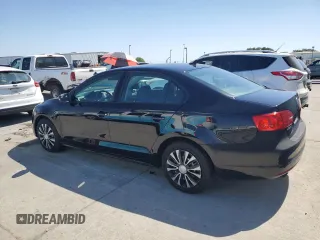 2014 Volkswagen Jetta SE z VIN 3VWD17AJ8EM424820, wystawiony jako Copart lot #63942515 z przebiegiem 180 530 mil mil oraz Czysty tytuł • Clean title. Historia ofert i sprzedaży dostępna na DreamBid. Obrazek 2.