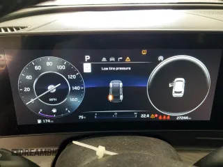 2023 Kia Sportage X-Pro z VIN 5XYK7CAF6PG137375, wystawiony jako Copart lot #57382485 z przebiegiem 27 244 mil mil oraz Szkoda całkowita • Salvage title. Historia ofert i sprzedaży dostępna na DreamBid. Obrazek 9.
