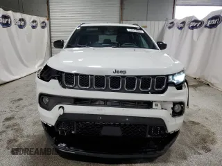 2023 Jeep Compass Latitude with VIN 3C4NJDBN4PT552987, listed as a Copart auction lot 62594125 with 68,241 mi miles and Clean title. Bid and sale history available at DreamBid. Image 5.