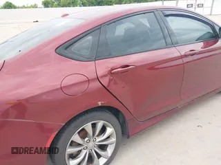 2015 Chrysler 200 S with VIN 1C3CCCBB1FN555592, listed as a IAAI auction lot 42784467 with 133,746 mi miles and . Bid and sale history available at DreamBid. Image 6.