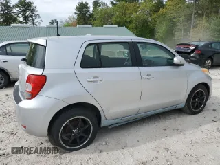 2008 Scion xD z VIN JTKKU10428J010582, wystawiony jako Copart lot #56474505 z przebiegiem 124 005 mil mil oraz Tytuł czysty. Historia ofert i sprzedaży dostępna na DreamBid. Obrazek 3.