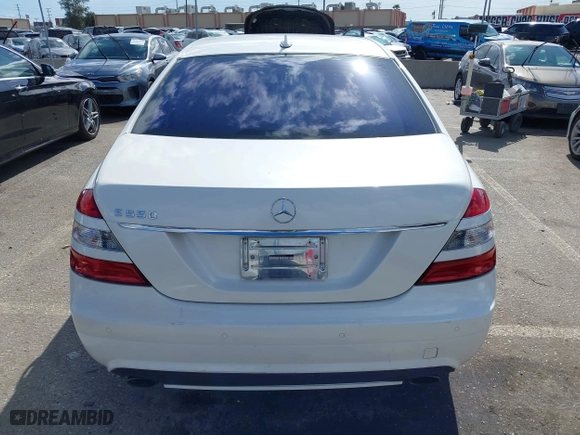 2009 Mercedes-Benz S-Class 5.5L V8 with VIN WDDNG71X09A272339, listed as a IAAI auction lot 41589581 with 130,972 mi miles. Bid and sale history available at carsss.com. Image 16.