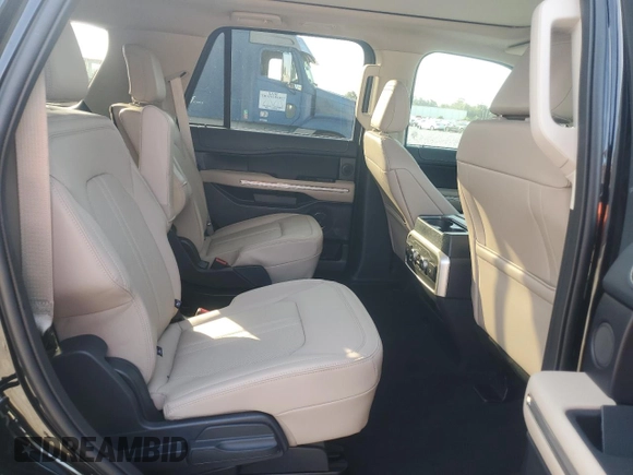 2024 Ford Expedition Limited z VIN 1FMJU2A85REA70596, wystawiony jako Copart lot #57138565 z przebiegiem 6 929 mil mil oraz Szkoda całkowita • Salvage title. Historia ofert i sprzedaży dostępna na DreamBid. Obrazek 11.