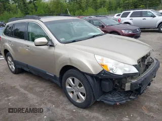 2010 Subaru Outback Limited Power Moon z VIN 4S4BRBKC4A3338787, wystawiony jako IAAI lot #42297571 z przebiegiem 153 427 mil mil oraz . Historia ofert i sprzedaży dostępna na DreamBid. Obrazek 1.