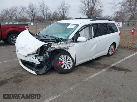 2011 Toyota Sienna LE with VIN 5TDJK3DC7BS029435, listed as a IAAI auction lot 41801955 with 1 mi miles. Bid and sale history available at carsss.com. Image 17.