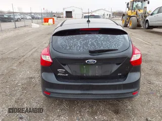 2014 Ford Focus SE with VIN 1FADP3K29EL118525, listed as a IAAI auction lot 41843058 with 153,158 mi miles. Bid and sale history available at carsss.com. Image 17.