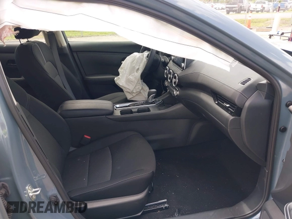 2024 Nissan Sentra SV с VIN 3N1AB8CV5RY365008, выставлен на аукционе IAAI как лот 42211995 с пробегом 4 406 миль миль и . История ставок и продаж доступна на DreamBid. Изображение 5.