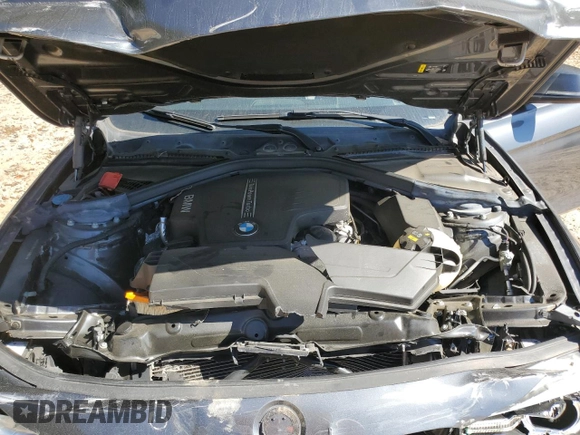 2018 BMW 3 Series 320i xDrive with VIN WBA8A3C54JA358624, listed as a Copart auction lot 74696374 with 55,342 mi miles and Salvage title. Bid and sale history available at DreamBid. Image 13.