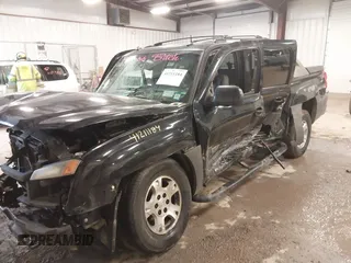 2003 Chevrolet Avalanche z VIN 3GNEK13T63G292241, wystawiony jako IAAI lot #41211184 z przebiegiem 258 158 mil mil oraz . Historia ofert i sprzedaży dostępna na DreamBid. Obrazek 2.