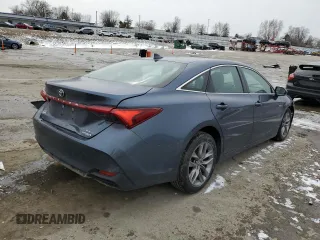 2020 Toyota Avalon Hybrid XLE z VIN 4T1A21FB8LU013231, wystawiony jako Copart lot #45410755 z przebiegiem 63 619 mil mil oraz Szkoda całkowita • Salvage title. Historia ofert i sprzedaży dostępna na DreamBid. Obrazek 3.