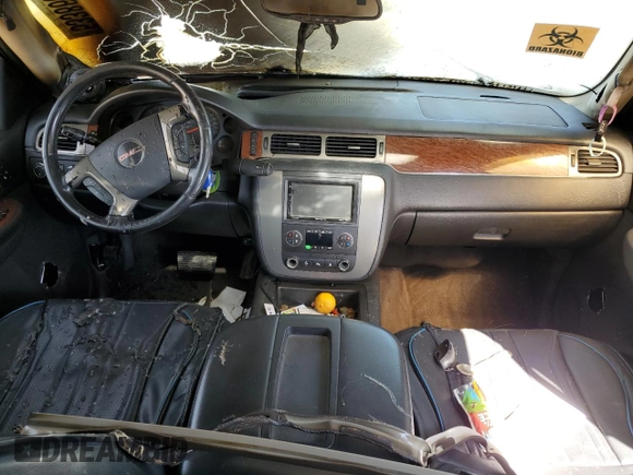 2008 GMC Yukon SLT 4SA z VIN 1GKFK13098R260463, wystawiony jako Copart lot #53386835 z przebiegiem Nie podano mil oraz Nie do naprawy • Non repairable. Historia ofert i sprzedaży dostępna na DreamBid. Obrazek 8.