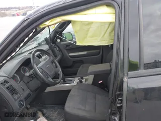 2009 Ford Escape XLT with VIN 1FMCU93GX9KD11544, listed as a IAAI auction lot 41668099 with 1 mi miles. Bid and sale history available at carsss.com. Image 5.