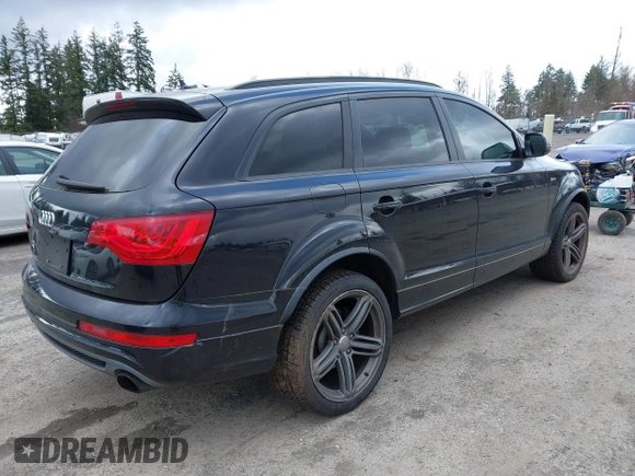 2013 Audi Q7 3.0T S line Prestige with VIN WA1DGAFE9DD015594, listed as a IAAI auction lot 41795868 with 123,525 mi miles. Bid and sale history available at carsss.com. Image 4.
