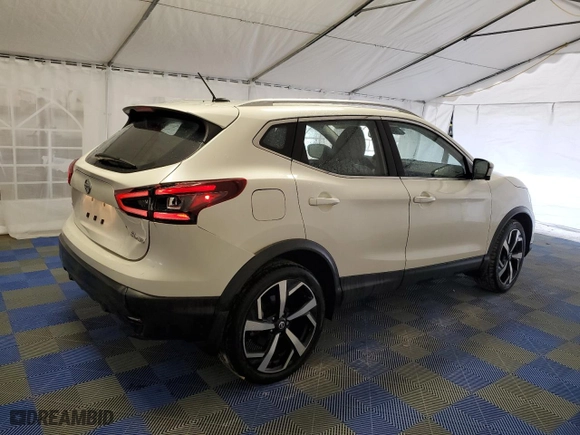 2021 Nissan Rogue Sport SL with VIN JN1BJ1CW2MW452453, listed as a Copart auction lot 48480995 with 68,574 mi miles and Clean Title. Bid and sale history available at carsss.com. Image 3.