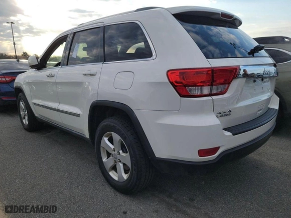 2011 Jeep Grand Cherokee Laredo with VIN 1J4RR4GG1BC669834, listed as a Copart auction lot 52923845 with 173,943 mi miles and Clean Title. Bid and sale history available at carsss.com. Image 3.